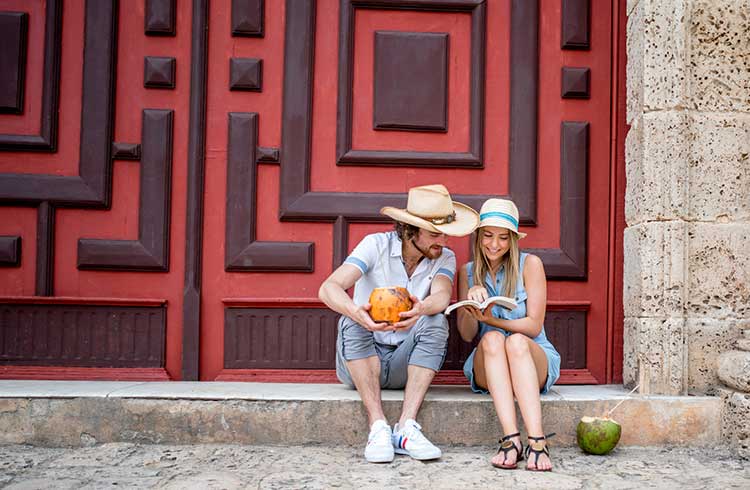 Key Spanish Phrases for Travelers in Colombia
